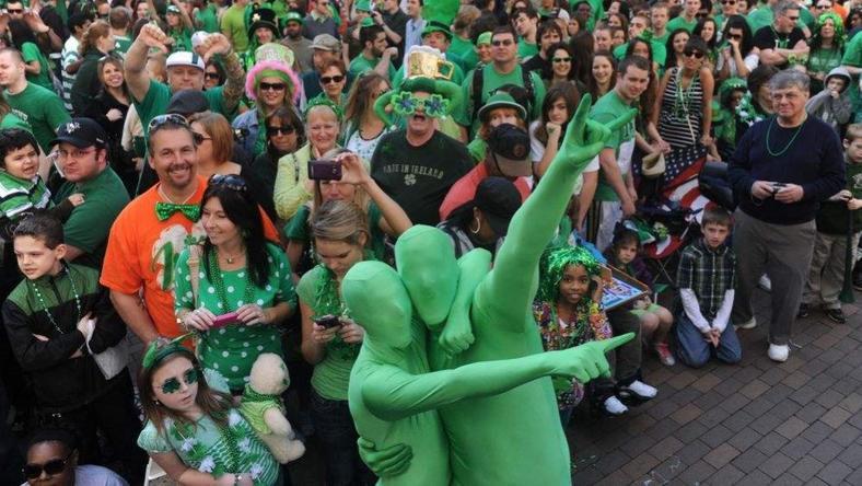 暴走的绿帽故事,爱是一道光!